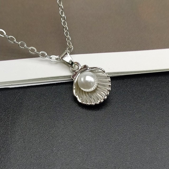 Shell Pearl Pendant