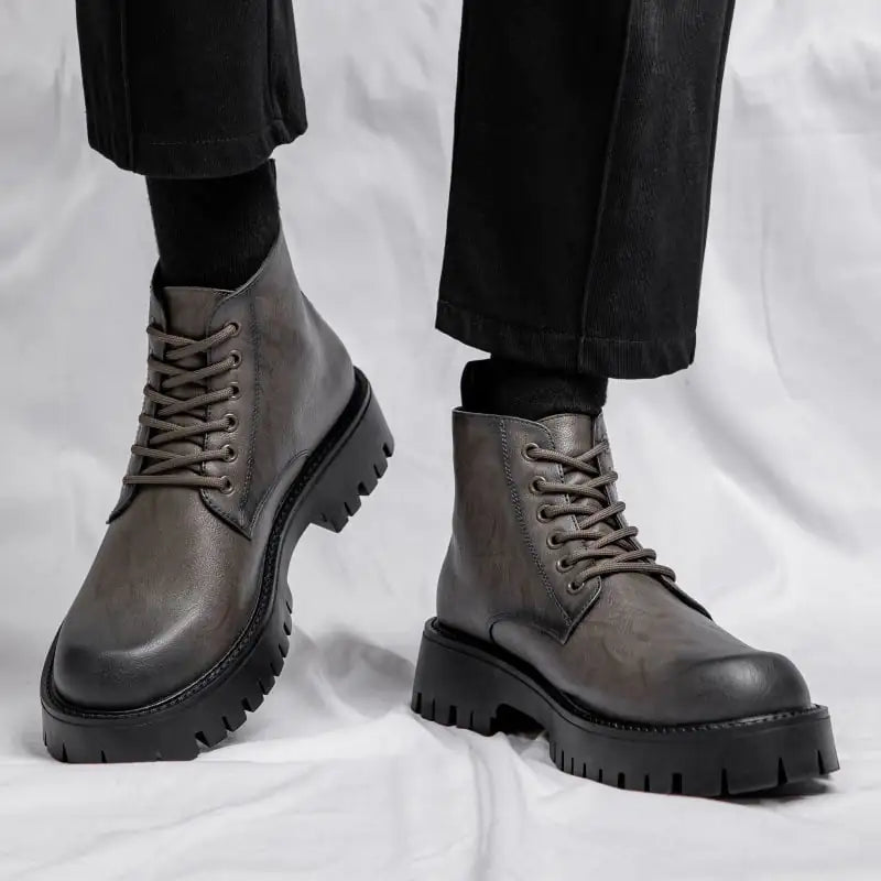 Warm High-Top Leather Boots with Thick Bottoms (6 Holes)