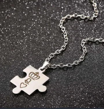 King and Queen Puzzle Necklace Set