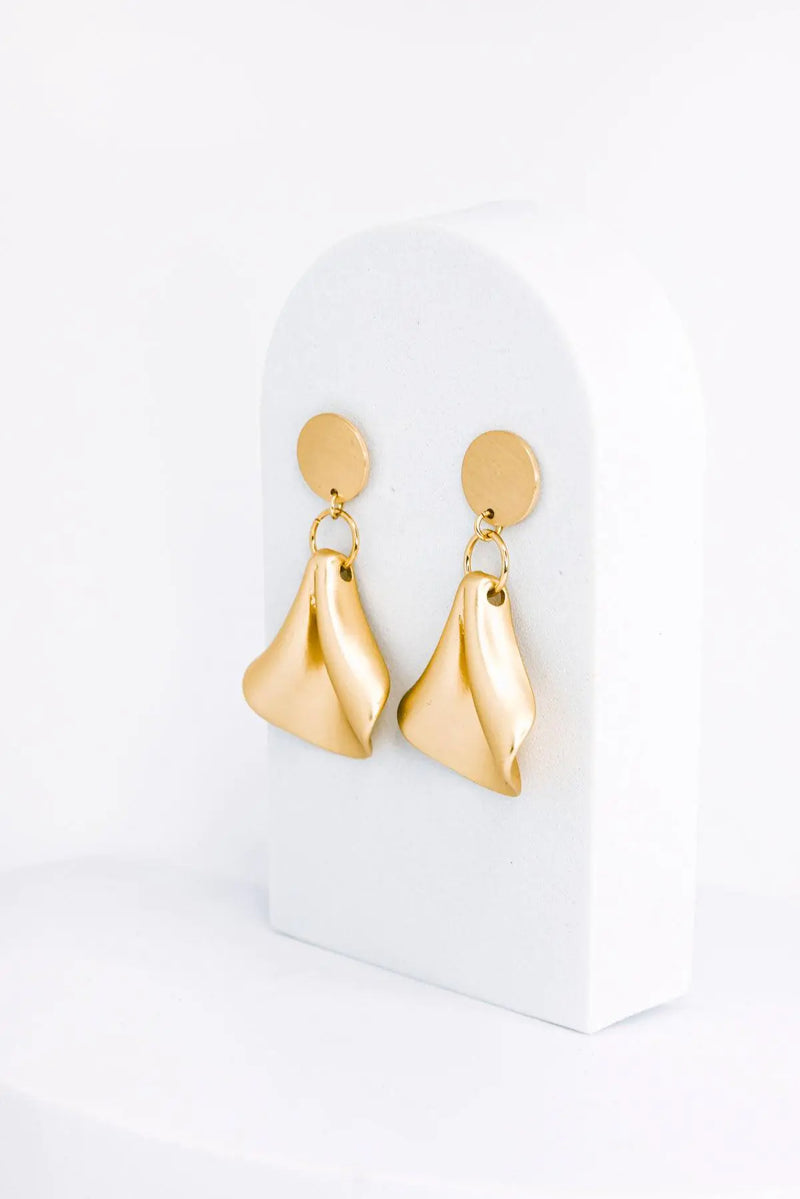 Metal Drop Shape Width Length Earrings