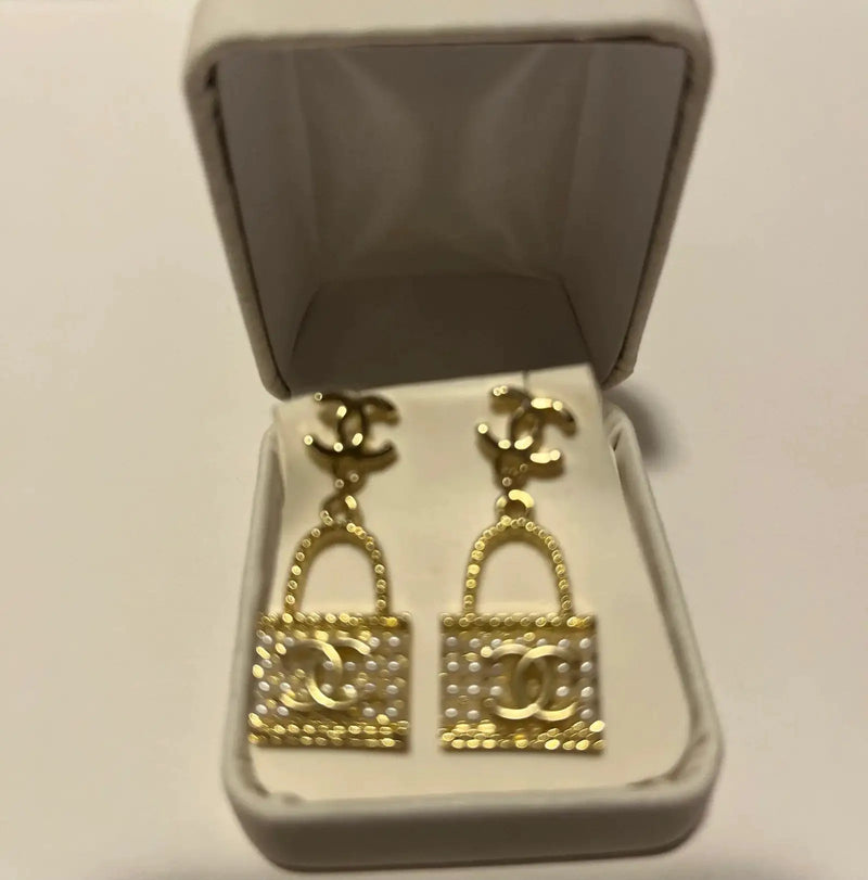 Lux Charming CC Earings