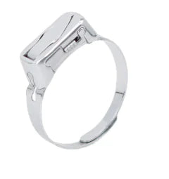 Self-Defense Ring with Built-in Blade