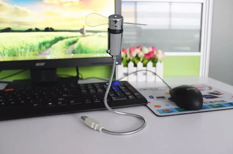 USB Clock Fan with Time Display