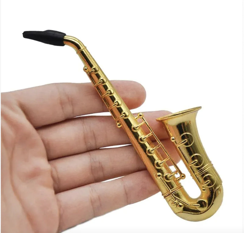 Metal small saxophone pipe