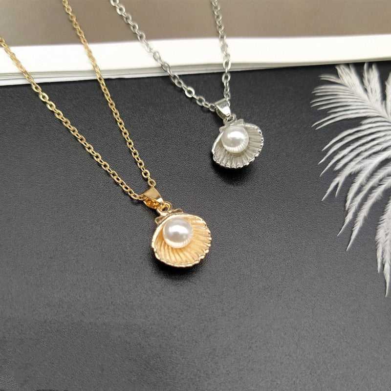 Shell Pearl Pendant